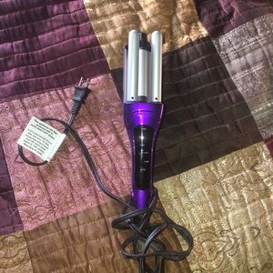 Bed Head “A Wave We Go” Crimper